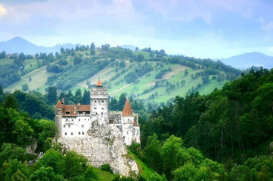 1-Day Guided Tour: Bucharest-Peles, Dracula Castle & Brasov - Who this tour fits best
