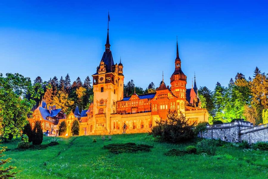 1-Day Guided Tour: Bucharest-Peles, Dracula Castle & Brasov - Pickup, bus ride, and how the timing really works