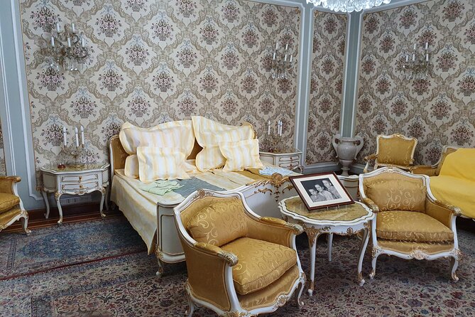 10 h Ceausescu Communism Private Tour in Bucharest plus Dracula's Grave - Snagov Monastery: 40 minutes outside town and a Dracula-linked stop