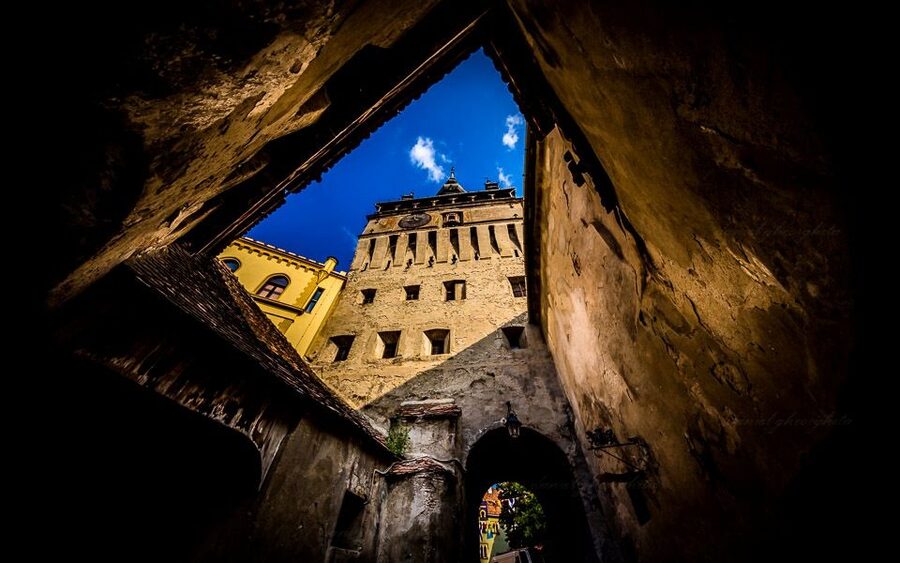 2-Day Transylvania Break From Bucharest - Day 1: Bucharest to Sinaia to Brasov to Sighisoara
