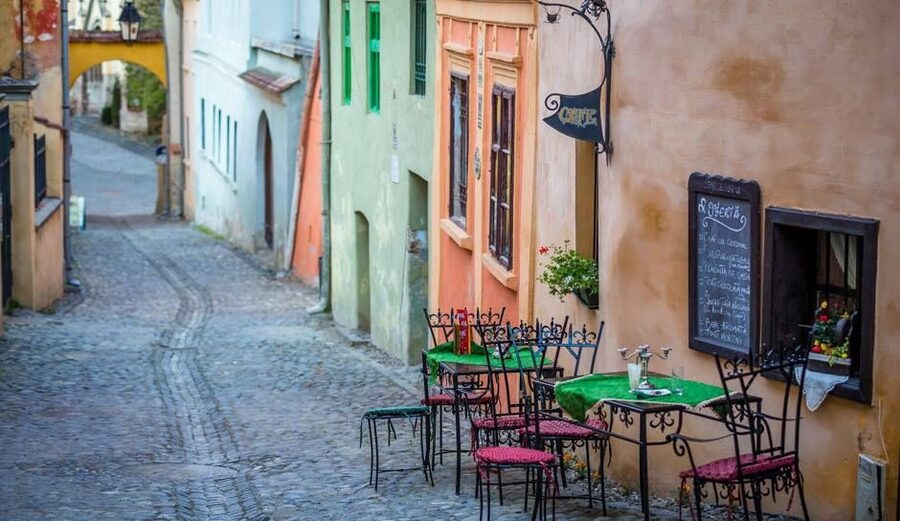 2-Day Transylvania Break From Bucharest - Bran Castle and the Dracula link, with a practical reality check