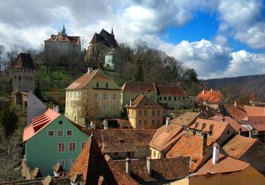 2-Day Transylvania Break From Bucharest - Timing pitfalls: castle closures and Monday surprises