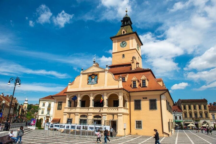 3-Day Medieval Transylvania Package Tour - Sinaia monastery, a peaceful ending to castle-heavy days