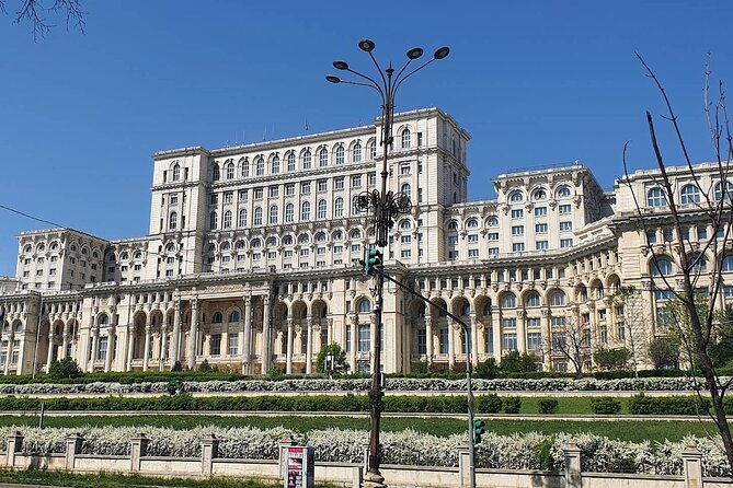 5h Bucharest City Tour by Car/Minivan – Small Group max 7 people - Carol Park and the Monument to the Unknown Soldier