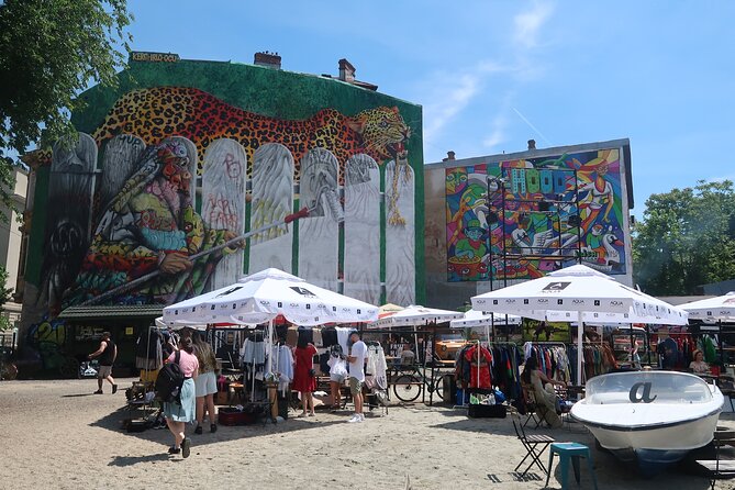 Alternative Bucharest: 2.5-3 Hours Walking tour (Small groups) - The Bram Stoker and Dracula masonic mural selfie stop