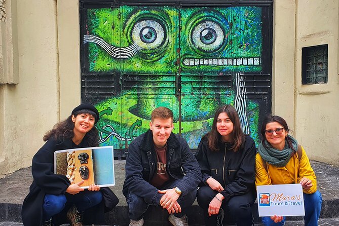 Alternative Bucharest: 2.5-3 Hours Walking tour (Small groups) - Getting your bearings at Izvor Park and Izvor Metro Station