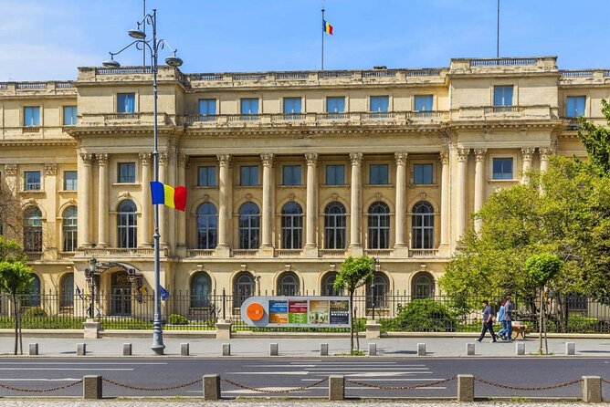 Best Walking Tour of Bucharest's City Center - 2.5 hours - Guide quality matters, and the records are mixed