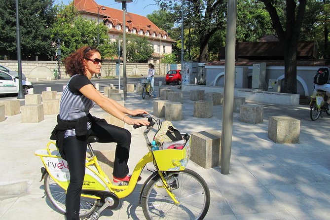 Bucarest à vélo - Ateneul Roman: an architectural symbol, with an optional add-on