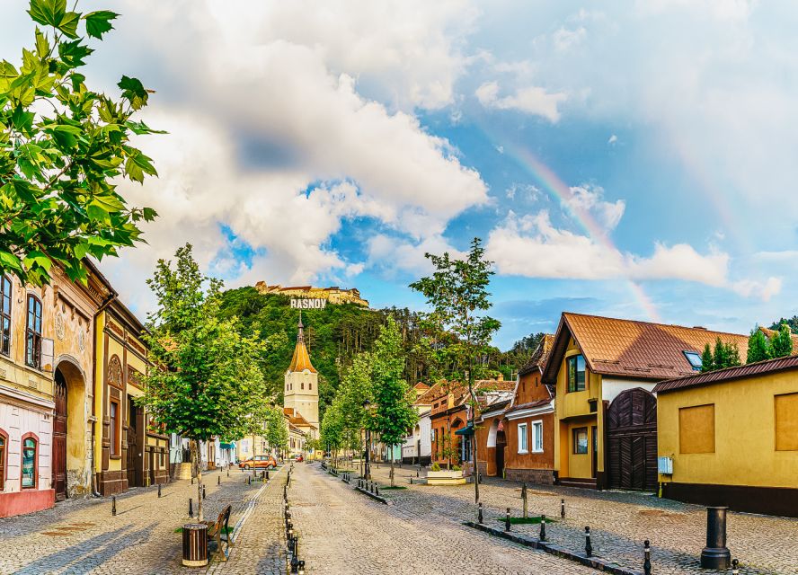 Bucharest: Bran & Peles Castle with Rasnov Citadel Day Trip - The route: how this day trip actually fits together