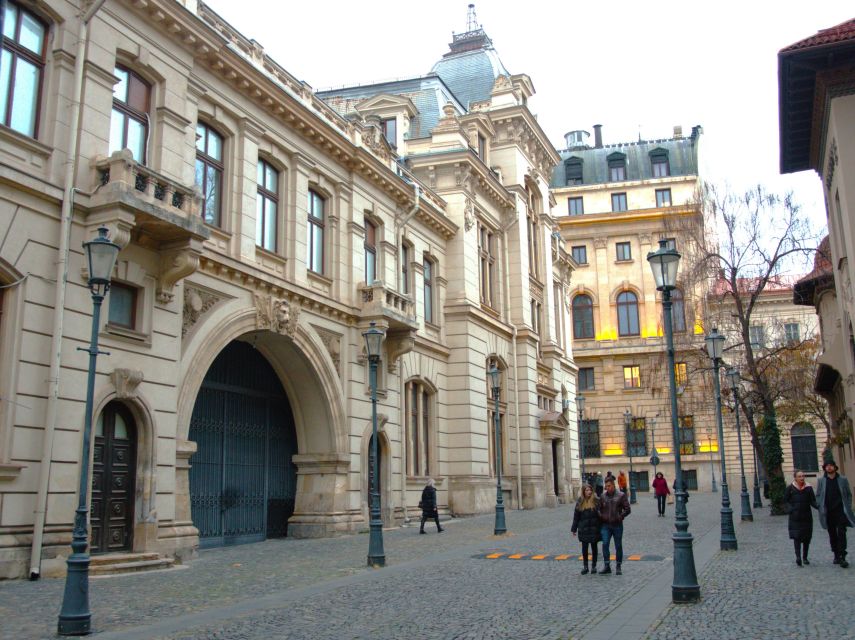 Bucharest by car - full day 'stop and visit' experience - Moscheea Veche and Patriarchal Cathedral on Patriarchy Hill: Religious Bucharest in One Morning
