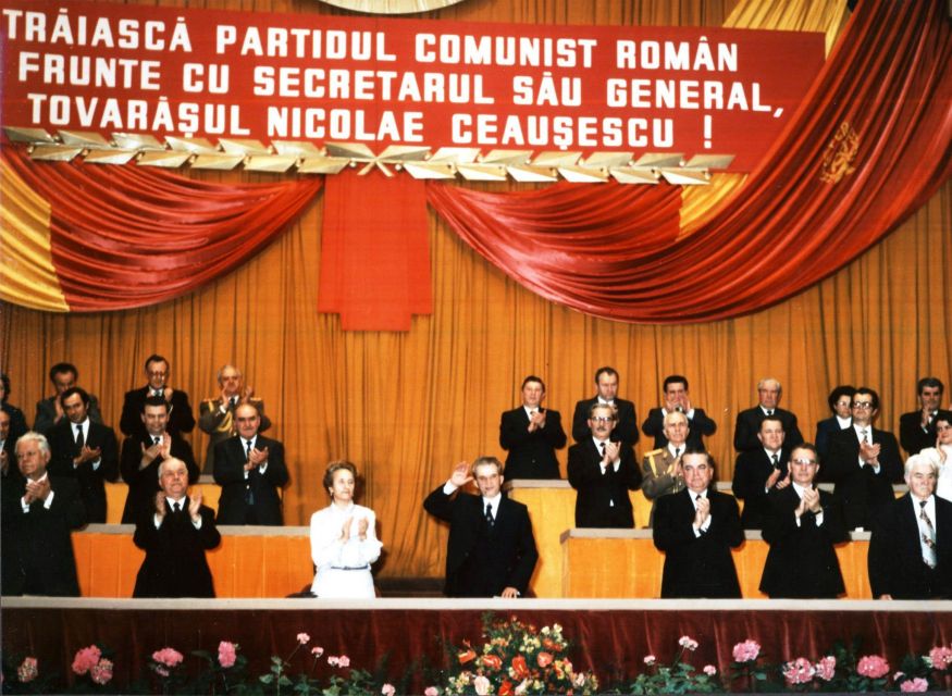 Bucharest Communism: From Lenin to Ceausescu - Bucharest fountains and Piața Unirii, the city’s in-between spaces