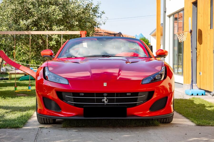 Bucharest: Ferrari Driving Experience - SHORT 10min - Where the drive starts, and how the loop feels in real life