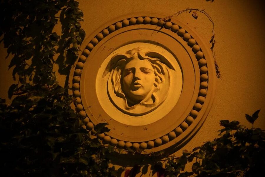Bucharest: Ghost Stories & Romanian Mythology Walking Tour - What This Bucharest Ghost Tour Really Feels Like