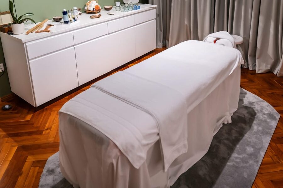 Bucharest: Harmony Wellness Center Massage Treatments - Price and Value: Is $56 for 60 Minutes a Good Deal?