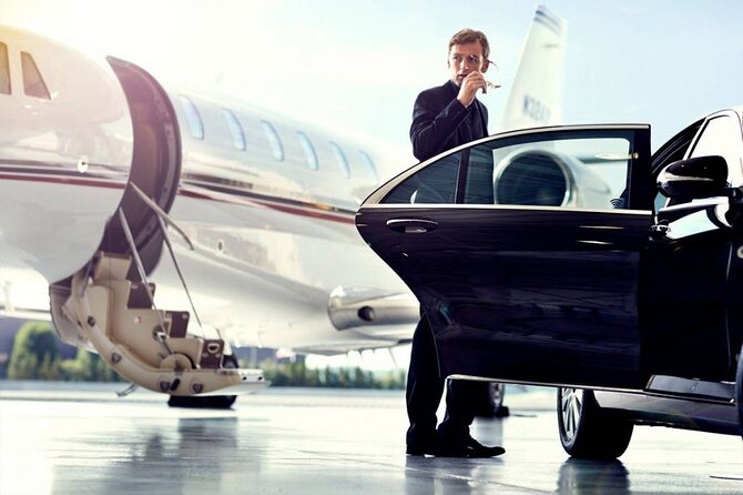 Bucharest Luxury Airport Transfer with Minivan and Business Cars - The ride setup: private minivan or business car comfort