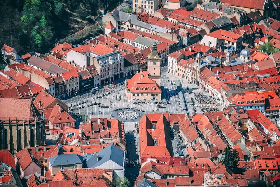 Bucharest: Peles Castle, Bran Castle & Brașov Day Tour - Brașov on foot: medieval streets, Council Square energy, and the Black Church