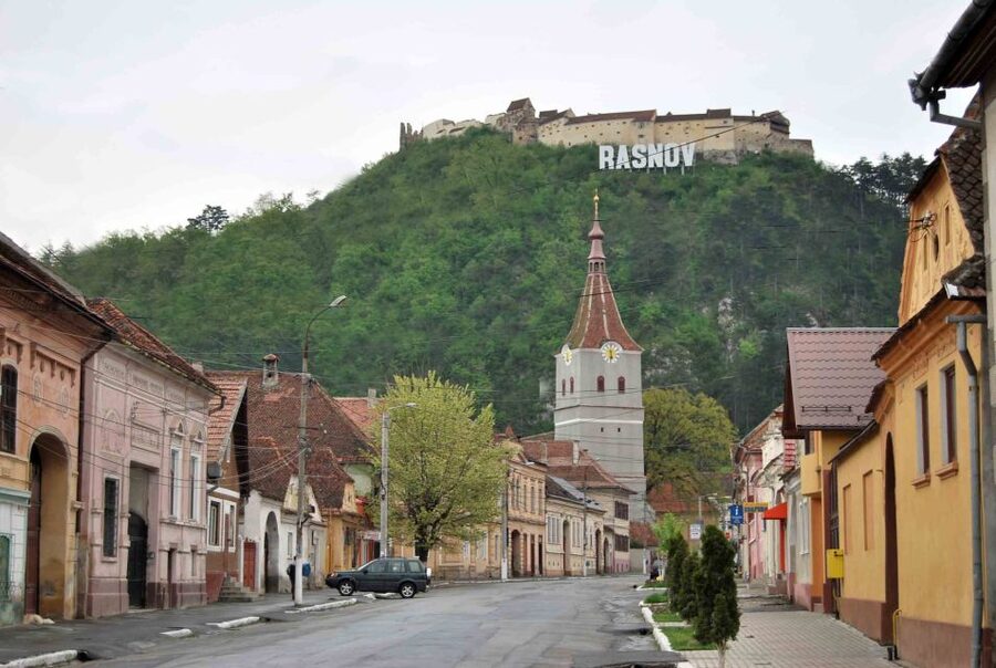 Bucharest: Peles Castle, Dracula's Castle and Brasov Tour - Should you book this Bucharest to Peles, Brasov, and Bran tour?
