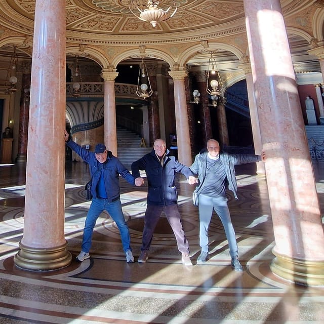 Bucharest: private and exclusive Italian walking tour - Where the tour starts at Caru cu bere, and how to get oriented fast