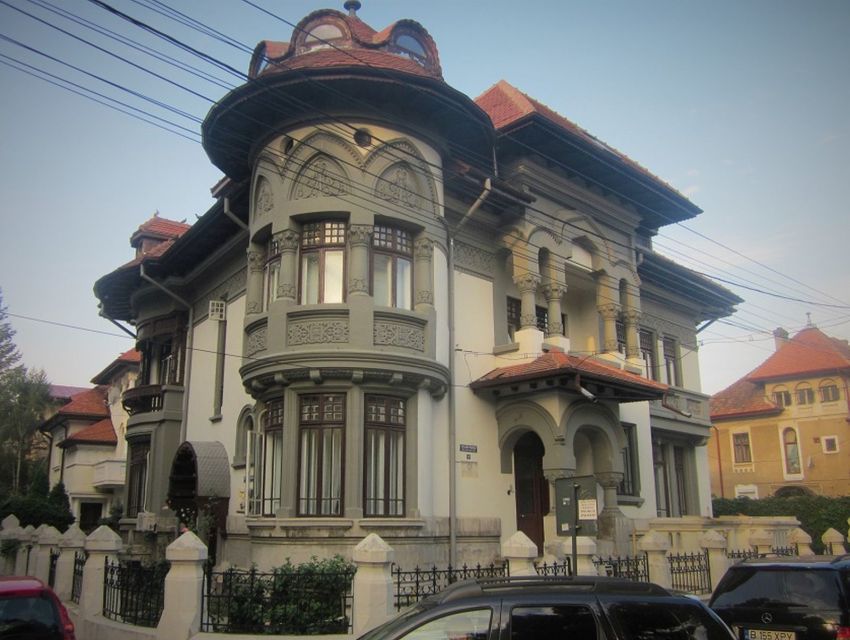 Bucharest: Private Three Neighborhoods Tour by Vintage Car - Key highlights you should not skip
