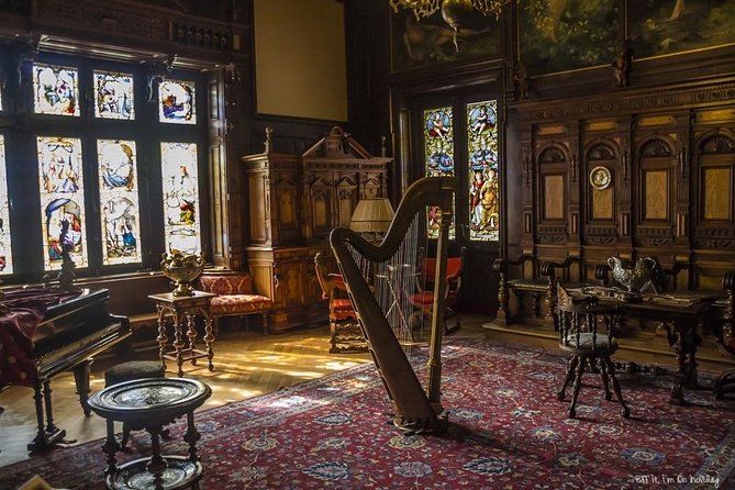 Bucharest Private Tour to Peles Castle & Biggest Salt Mine in Eu - Stop 1: Peles Castle in Sinaia, and why it feels surprisingly modern
