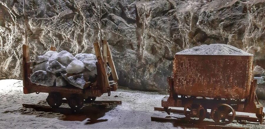 Bucharest: The Biggest Salt Mine in Europe & Wine Tasting - Private Guide Energy: Why the Day Feels Smoother