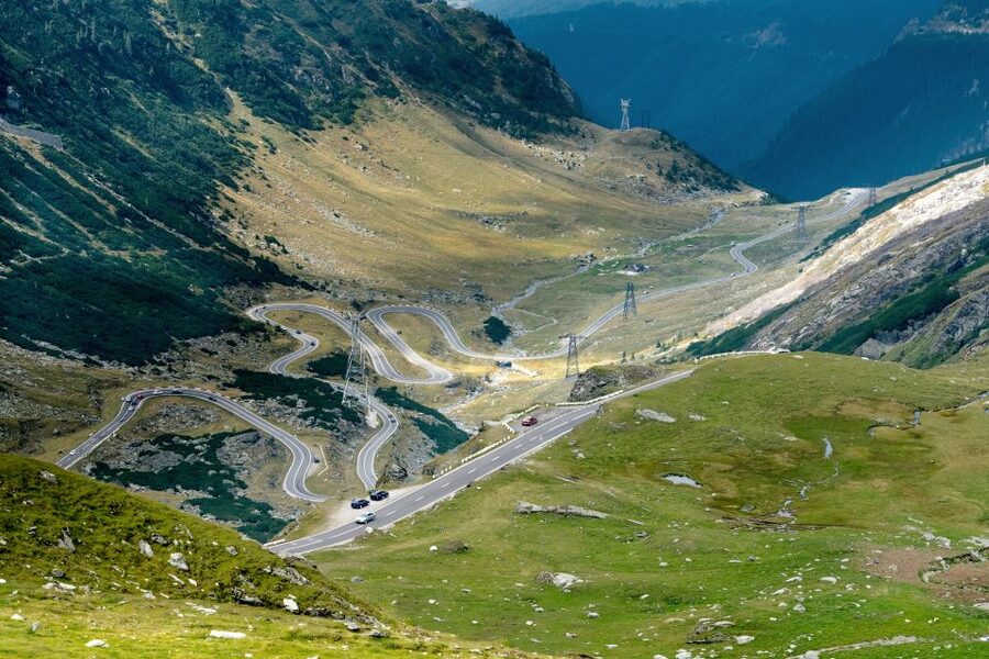 Bucharest: Top Gear Road Transfagarasan Day Trip - Vidraru Dam: The 166 m Arch Dam Stop That Frames the Day