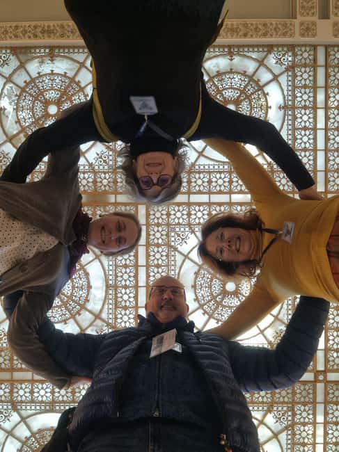 Bucharest: tour in the Parliament in Italian+exterior visit with guide - Where it starts at Caru cu bere and how the walk sets the tone
