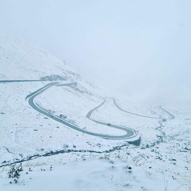 Bucharest: Transfagarasan Road - Small Group max 7 Tourists - Stop 5: Bâlea Lake, the high-altitude time block that changes the whole vibe