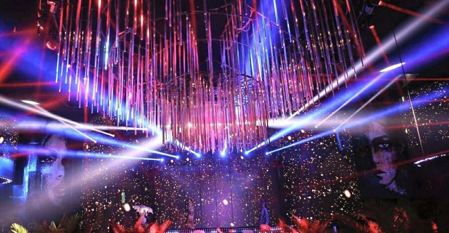 Bucharest: VIP Dining, Limo ride & Clubbing - Priority Entry and Express Security: Less Waiting, More You-Time