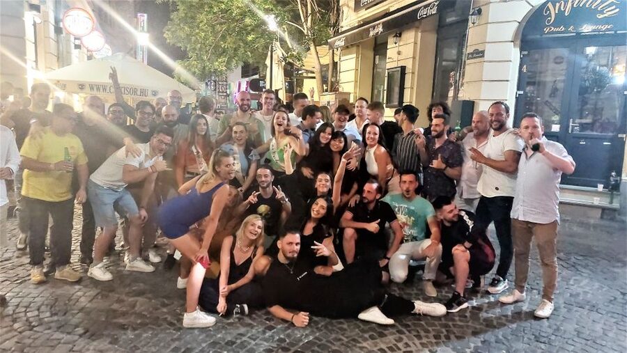 Bucharest: Weekend Pub Crawl - Bucharest Old Town After Dark, Without the Guesswork