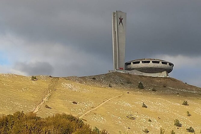Buzludzha Monument and Tsarevets Fortress in Bulgaria Private - Veliko Tarnovo Breaks: How to Use the Lunch Window