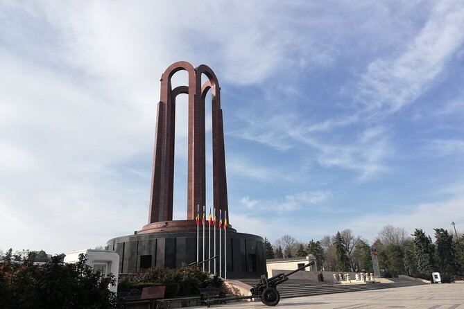 Contrasts of Communism - Small Group Walking Tour in Bucharest - Price and timing: why $42.05 can be good value