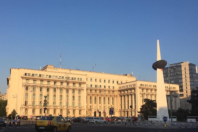 Contrasts of Communism - Small Group Walking Tour in Bucharest - Stop 1: Revolution Square and the last speech site context