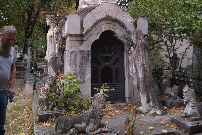 Darkside Tour of Bucharest - small group - Why Bucharest’s Darkside Tour feels different