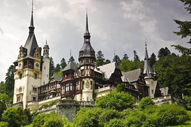Day Trip Through Brasov in Transylvania and Bran, Peles, and Rasnov Castles - Why This Bucharest to Transylvania Route Feels Like a Movie