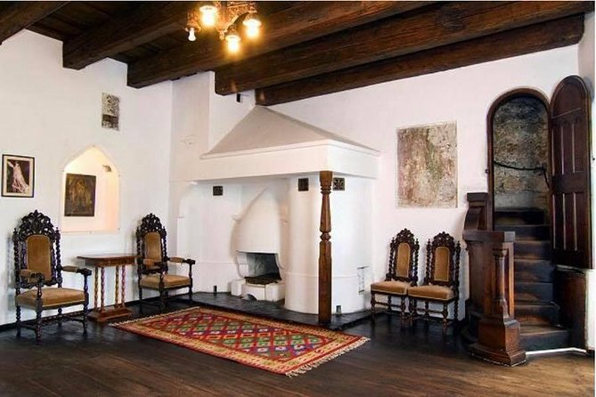 Dracula's Castle, Peles Castle and Brasov - Private Day Trip from Bucharest - Who This Tour Suits Best (and Who Might Want Something Else)
