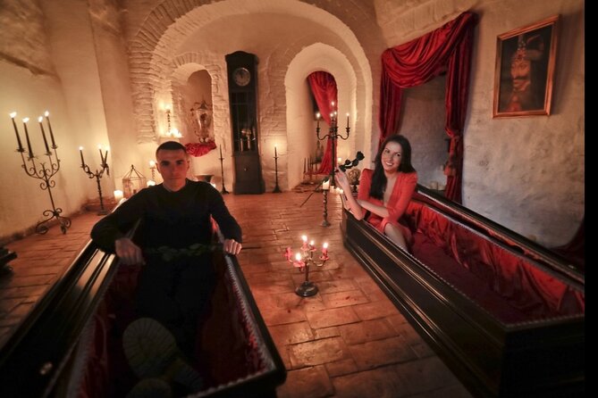 Dracula's Castle -Private Tour- with Brașov City and Peleș Castle - Driving Day Reality: Traffic, Stairs, and How to Keep Your Energy