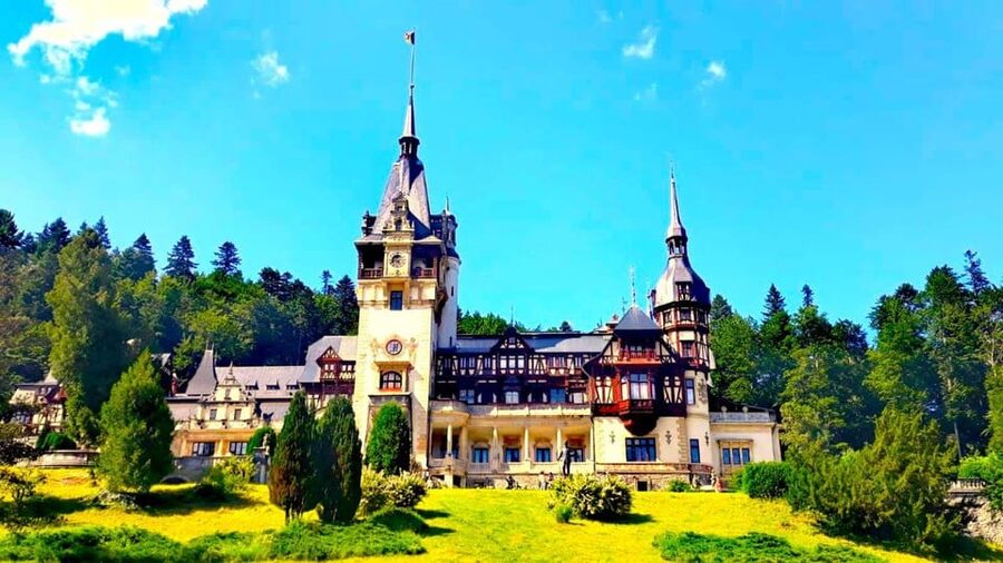 Explore Transylvania: 4-Day Unforgettable Tour - Day 4: Bran Castle on the cliff and Peles Castle with royal interiors