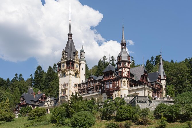 Explore Transylvania: Dracula, Peles Castle & Brasov Private Tour - Black Church in Half an Hour: Gothic Detail Without the Time Sink