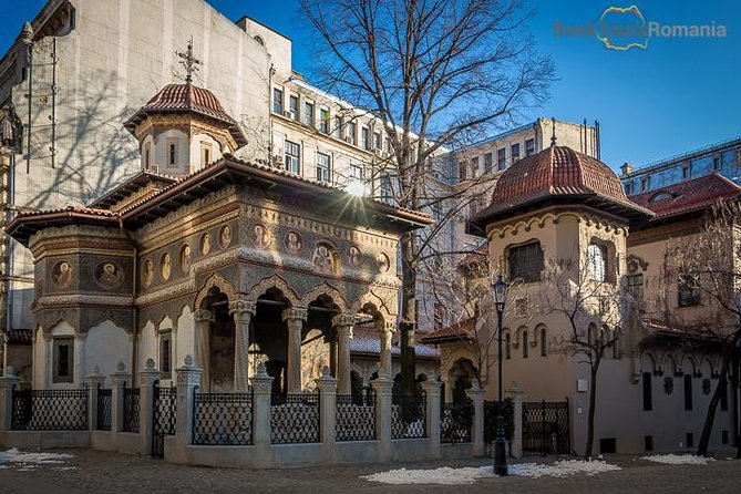 Extended Walking Tour of Bucharest - Subway to University Square: learning the city by riding it