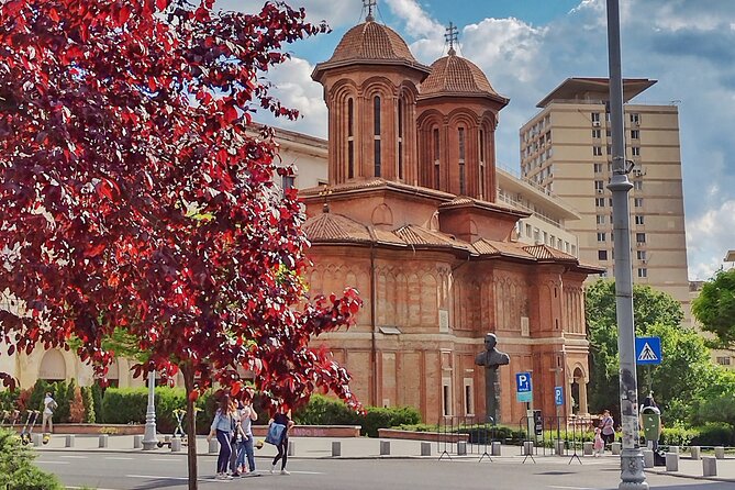 Footprints of Bucharest: History, Communism & Urban Tales - What Makes the Stories Feel Real: Guide Style and Local Details