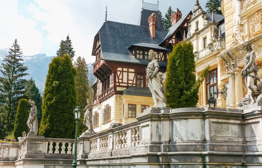 From Bucharest: Day Trip to Dracula and Peles Castle - Key highlights I’d focus on before you book