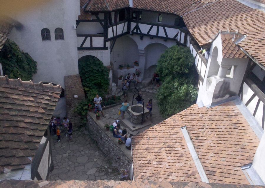 From Bucharest: Day Trip to Dracula and Peles Castle - Prahova Valley views plus Dracula and royal glamour, all in one full day
