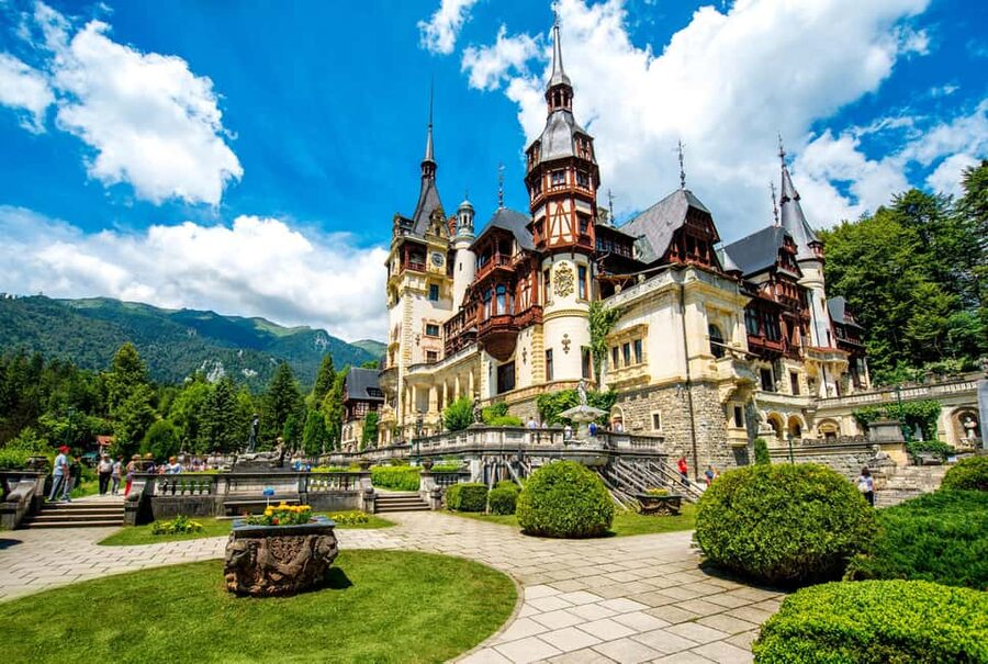 From Bucharest: Day Trip to Peles, Dracula's Castle, Brasov - Key points to know before you go