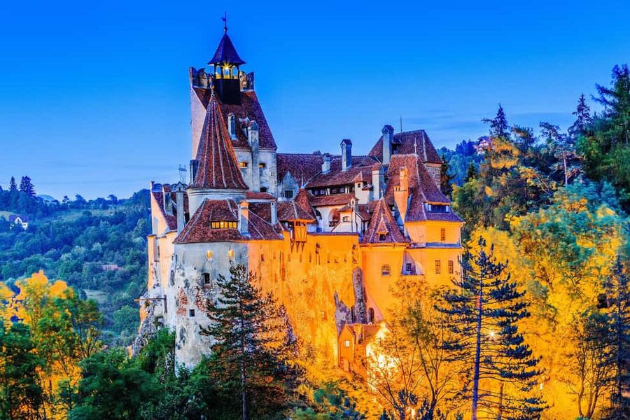 From Bucharest: Day Trip to Peles, Dracula's Castle, Brasov - Why Peleș, Bran, and Brasov make a satisfying Bucharest day trip