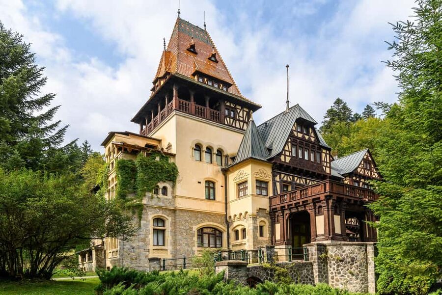 From Bucharest: Dracula, Wednesday, and Peles Castles Tour - What to Bring, How to Dress, and Photo Rules That Matter
