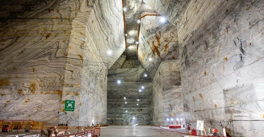 From Bucharest: Largest Salt Mine In Europe and Peles Castle - Key things I’d circle before you go