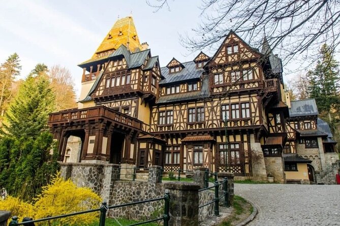 Full-Day Private Tour to Sinaia, Bran and Brasov from Bucharest - Who this tour fits best
