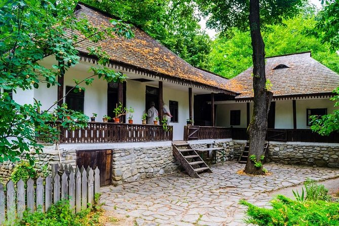 Half-Day Private Sightseeing Tour of Bucharest and its Surroundings Package - Mogosoaia Palace in the Afternoon: When Bucharest Gets Quiet
