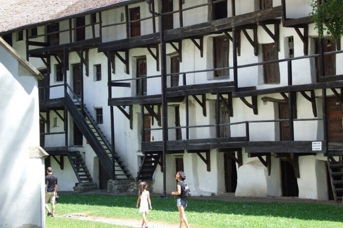 In Search of Dracula and the Teutons in Transylvania Full-Day Private Tour - Stop 2 at Bran: crossing the Rucar-Bran Pass to Count Dracula’s Castle